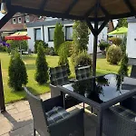 Apartman E *