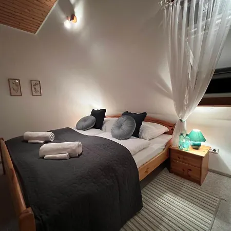 E Apartment