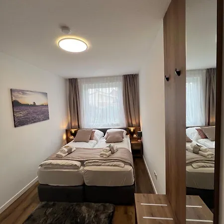 E Apartment