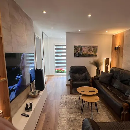 E Apartment *